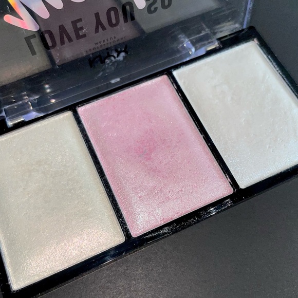 NYX Love You So Mochi Highlighting Palette | Face Highlighter Palette - Picture 2 of 5